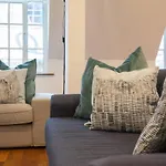 Centre Penthouse