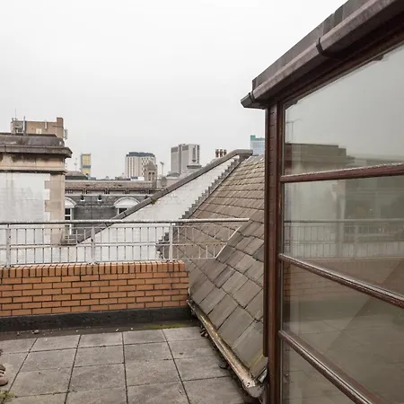 Centre Penthouse شقة