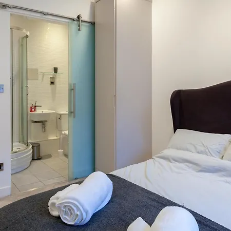 شقة Centre Penthouse ليدز