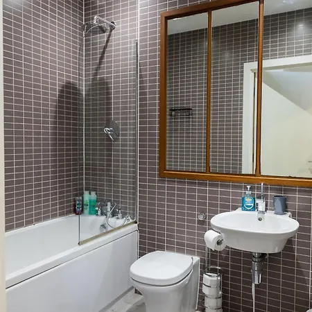 Centre Penthouse شقة ليدز