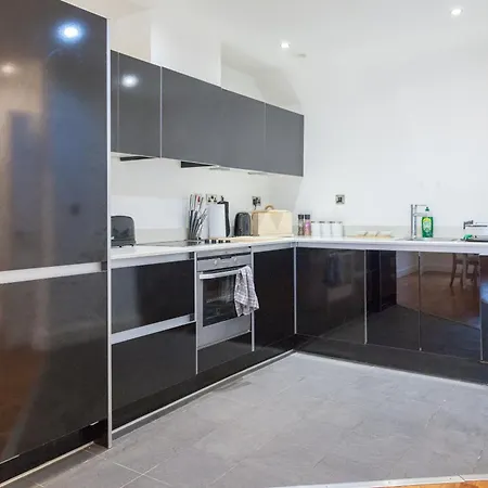 Centre Penthouse * ليدز