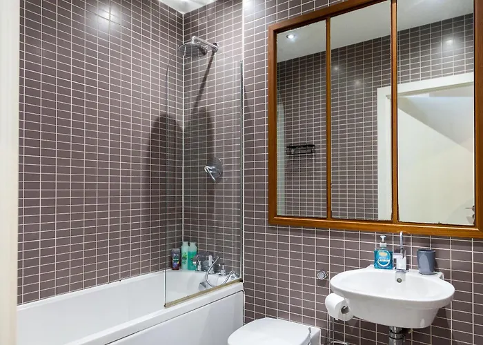 Centre Penthouse Apartment