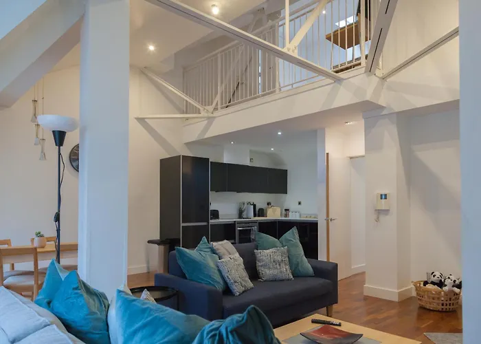 Centre Penthouse Апартаменти *