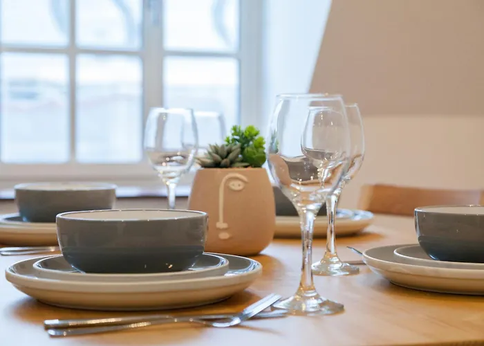 Centre Penthouse Apartment *