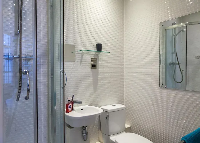 Centre Penthouse Апартаменти *