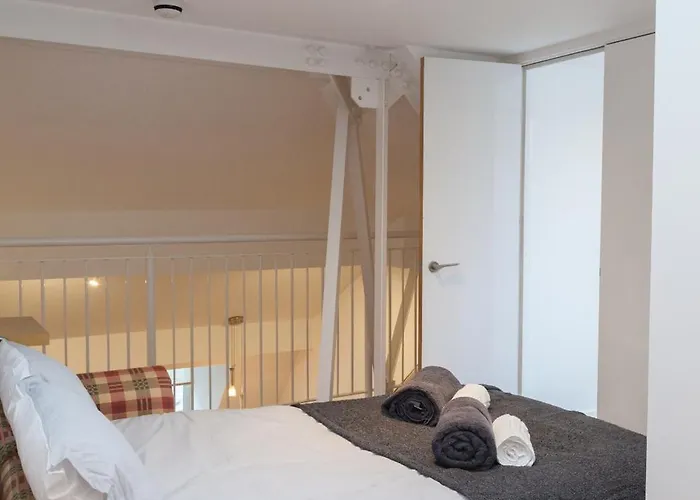 Centre Penthouse Apartment