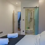 Centre Penthouse *