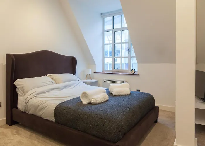 Centre Penthouse * Leeds (West Yorkshire)